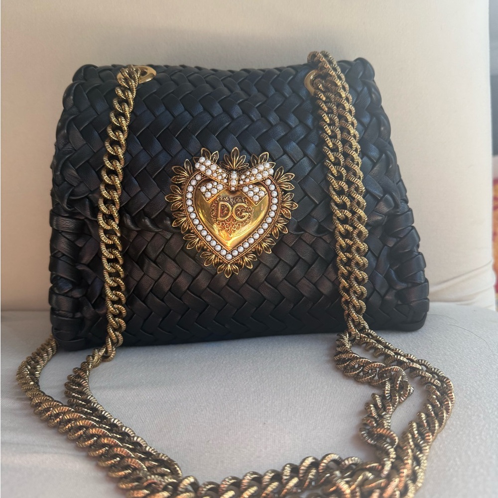 Dolce & Gabbana Black Woven Shoulder Bag with Gold Chain